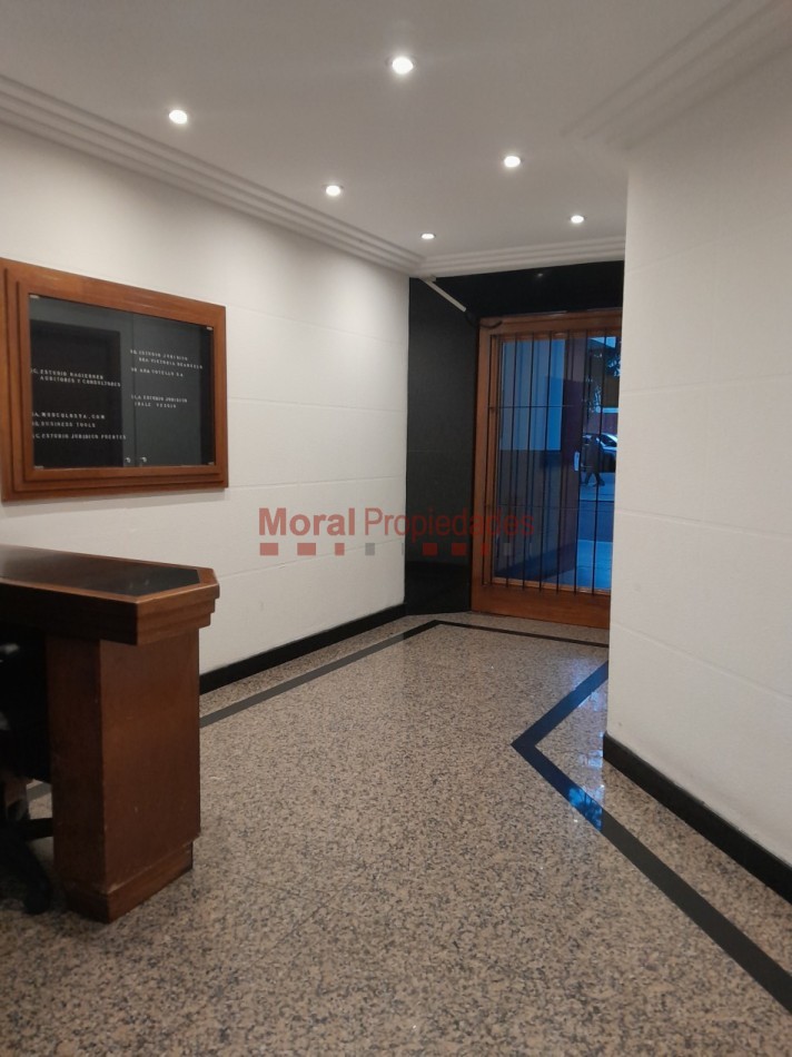 MONOAMBIENTE DIVISIBLE. 38 M2. APTO PROFESIONAL