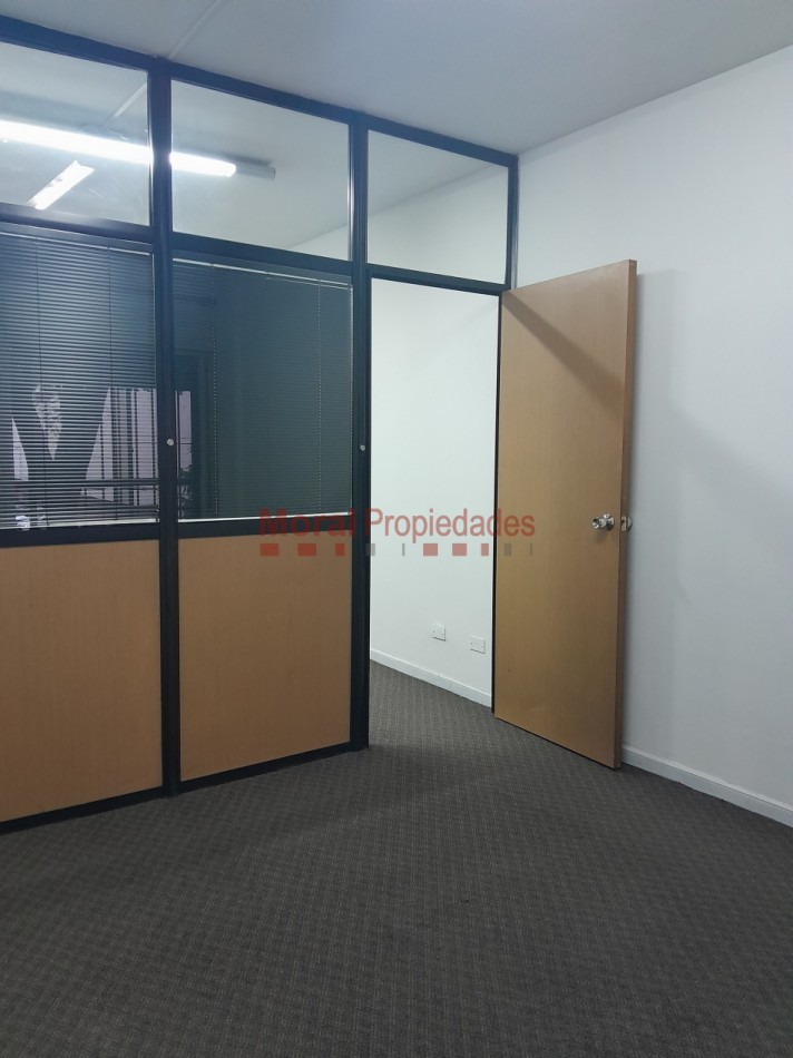 MONOAMBIENTE DIVISIBLE. 38 M2. APTO PROFESIONAL